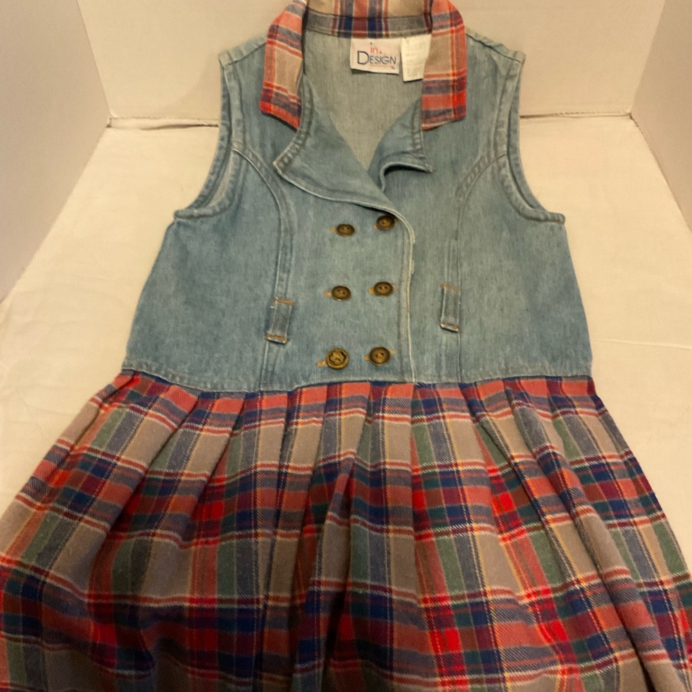 vintage 90s size 6 girl’s dress, 100% cotton In design brand